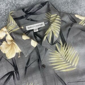 Quicksilver Edition Mens XL Gray Floral Hawaiian Camp Button Up‎ Short Sleeve